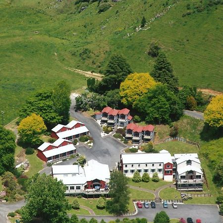 Waitomo Village Chalets Home Of Kiwipaka Пещеры Вайтомо Экстерьер фото